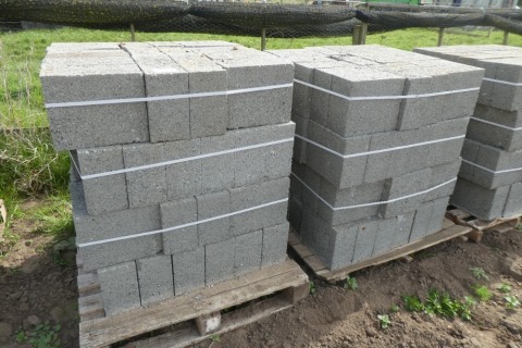 2 x pallets of blocks