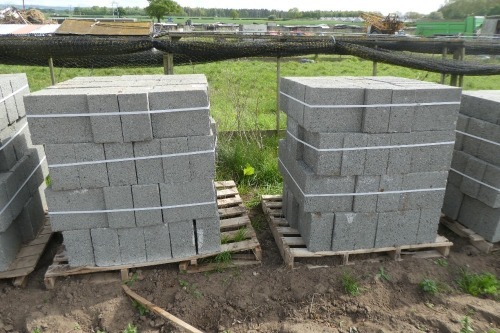 2 x pallets of blocks