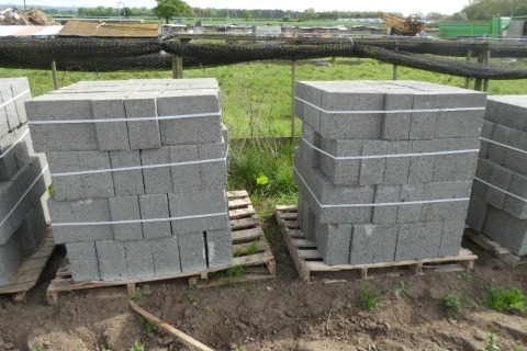 2 x pallets of blocks
