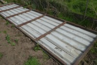 Sheeted door, approx 18ft - 2