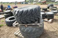 2 x 560/60 R22.5 wheels and tyres