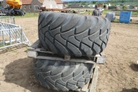 2 x 560/60 R22.5 wheels and tyres - 2