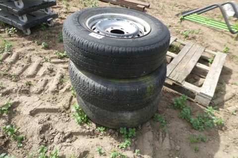 3 x 245-70 R16 wheels and tyres
