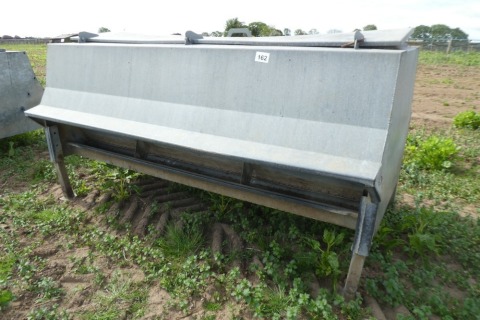Galvanised double sided 8ft hogg feeder