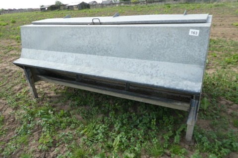 Galvanised double sided 8ft hogg feeder