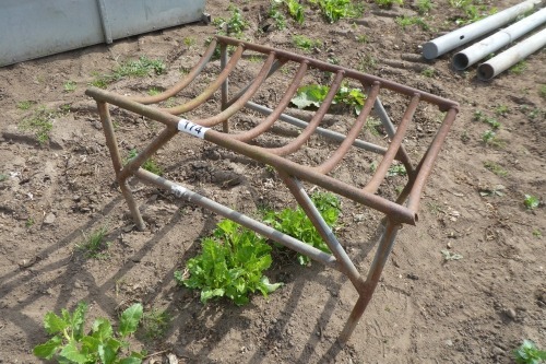 Oil drum cradle