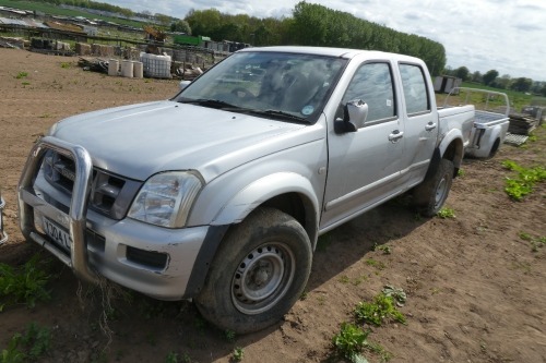 Isuzu D-Max for spares, YJ04LNV
