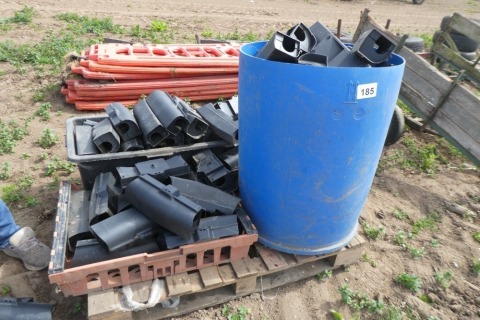Bait station, approx 100