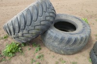 2 x 560-60 R22.5 tyres - 2