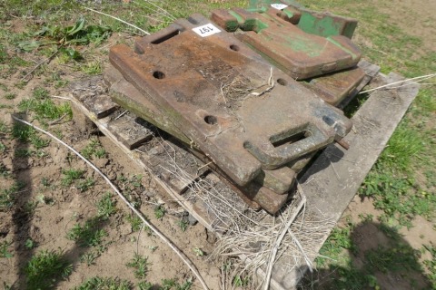 4 x Deutz Fahr slab weights