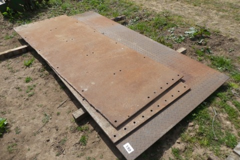 Quantity of steel plates