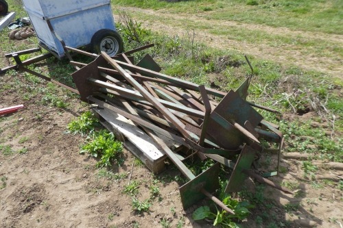 Quantity of net stands