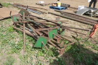 Quantity of net stands - 2