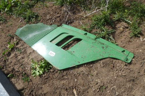 John Deere R series side panel, cracked