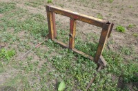 Twin bale spike on Q-fit brackets - 2