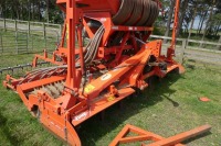 2010 Kuhn Venta LC402 drill mounted on a 2018 Kuhn HR4004 power harrow with packer roller c/w marker arms, Q-fit tines - 2