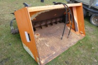 Ritchie auger bucket on Q-fit brackets - 2