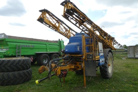 Knight 24m trailed sprayer, 2003