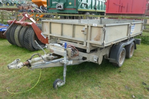 Ifor Williams TT105 tipping trailer, c/w sides