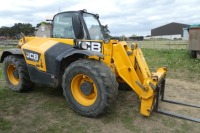 JCB 541-70 Agri-Plus telehandler c/w pallet tines, Q-fit headstock, pick-up hitch, NK14 FWD, 8341 hrs - 2