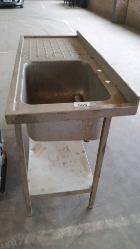 Stainless steel sink