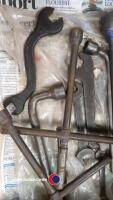Box of assorted workshop tools - 3