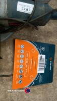 9 inch angle grinder and stone cutting disc - 3