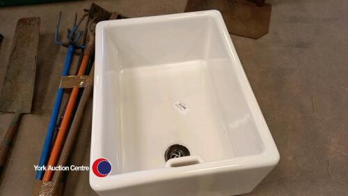 Belfast Sink - (Armitage Shanks)