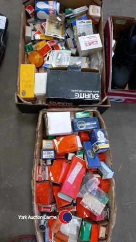 2 x boxes of auto bulbs