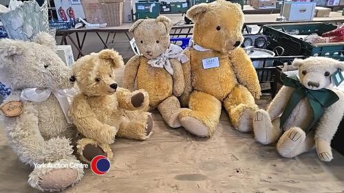 5 x Teddy bears