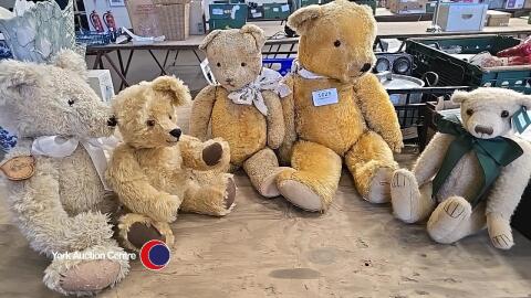 5 x Teddy bears