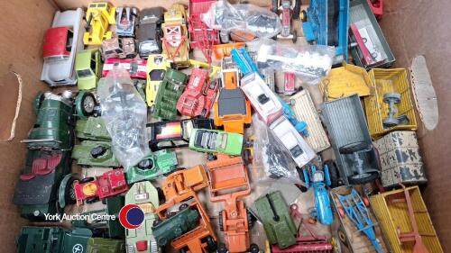 Large quantity of vintage Dinky Corgi, Lesney die cast and 4 x working traffic lights