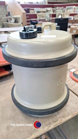Aquaroll 40L camping water barrel