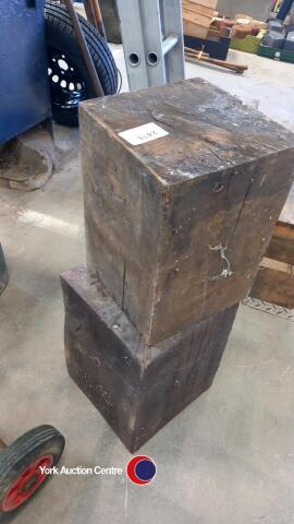 Large well seasoned oak chunks