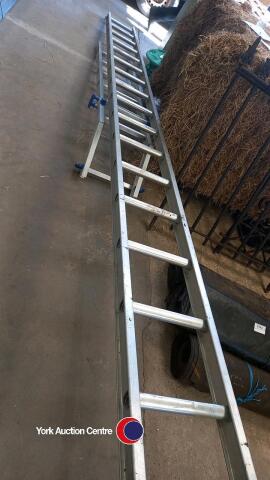 2 x aluminium ladders