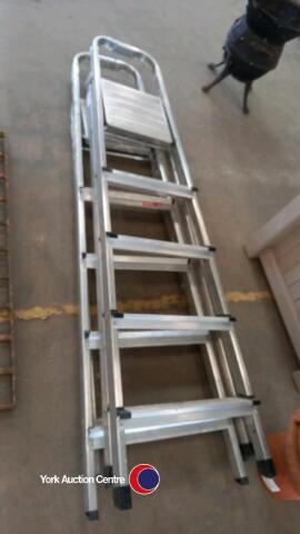 2 x aluminium step ladders