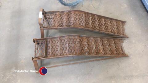 Pair of car ramps