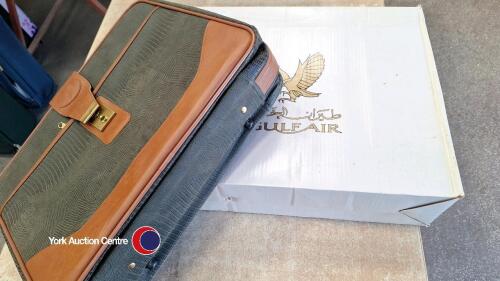 2 x vintage Gulf Air BN luggage cases