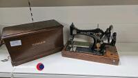 Singer vintage sewing machine - 4