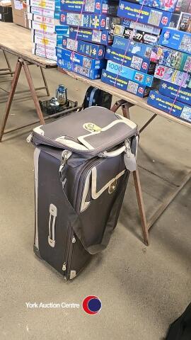 Suitcase and matching bag