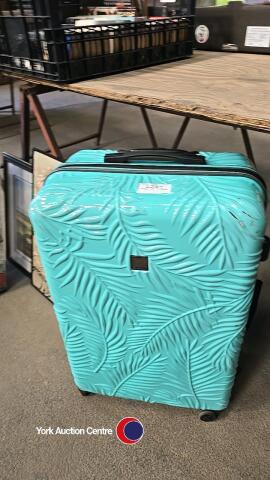 Travel case, on wheels