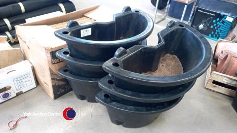 6 x half round wall or pole mounted self watering baskets/containers