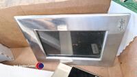 Box of picture frames, various sizes - 4