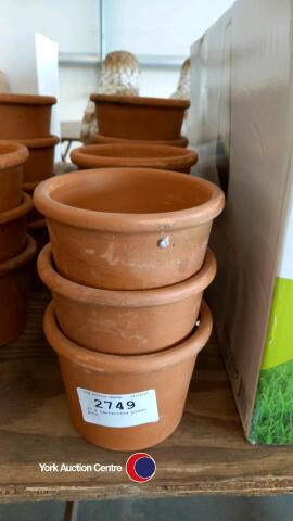 10 x terracotta plant pots