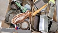 2 x boxes of kitchen items inc baking trays