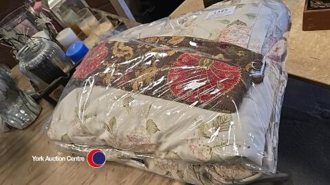 Large quantity of curtain fabric and two curtain tie-backs in different fabric