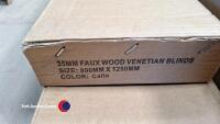 2 Venetian blinds 35mm lats X 800 x 1250 - 2