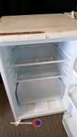 Hotpoint Under Counter Fridge - 2