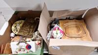 Box of assorted household ornaments