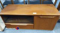 Retro TV sideboard